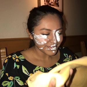 Meet your Posher, Karla